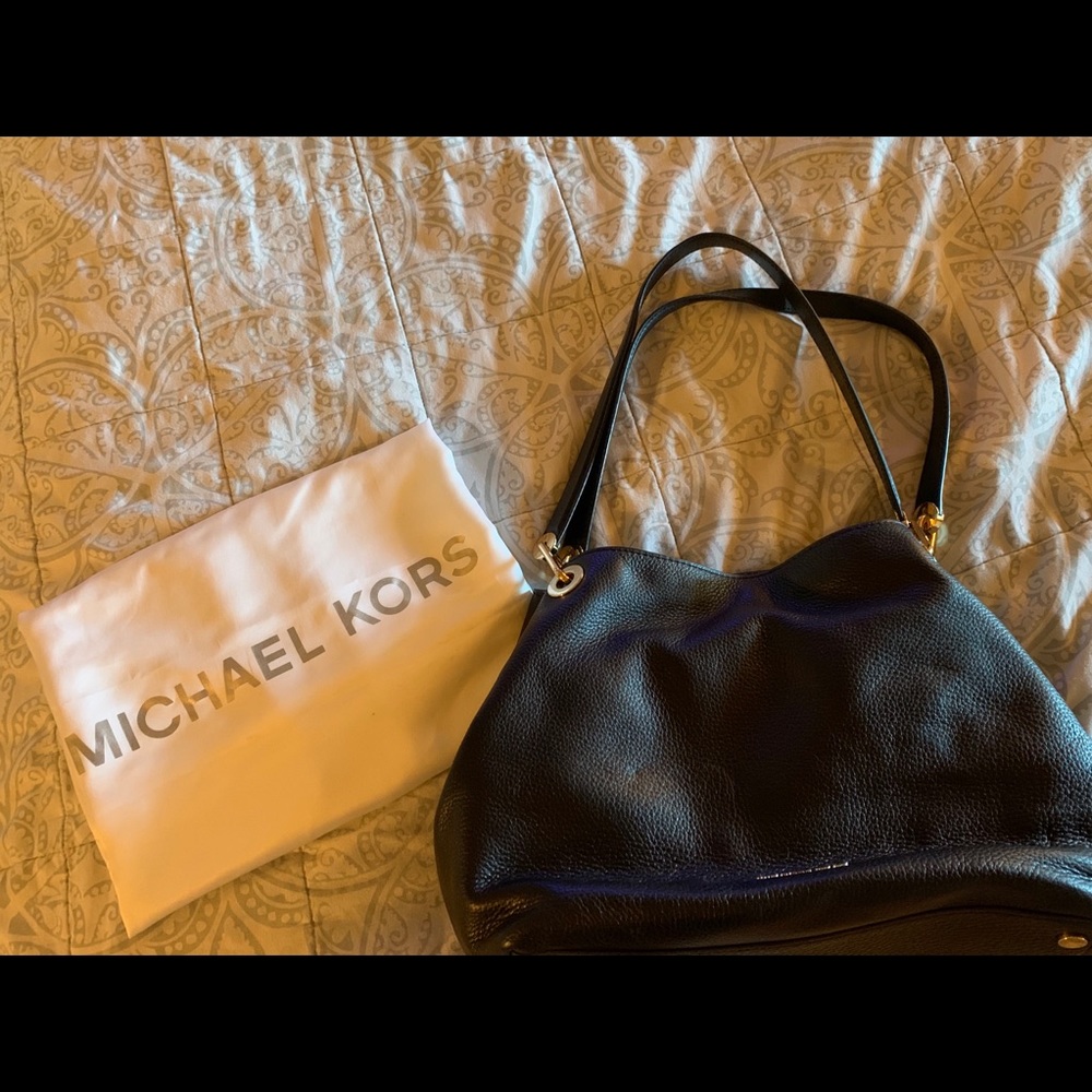 Michael kors black leather handbag